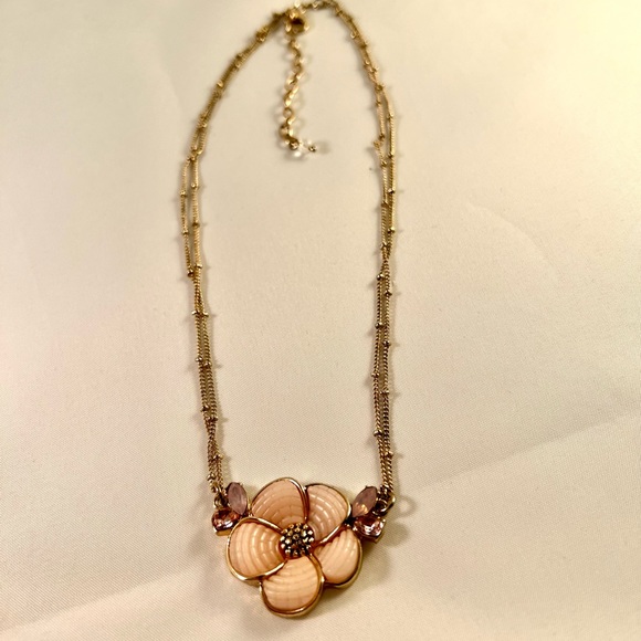 Napier Flower Necklace Peach Colored Flower Adjustable Double Gold Tone Chain - Picture 3 of 7